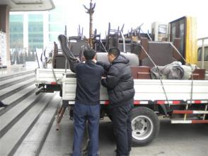 巩义今明汽贸办公家具搬运车辆