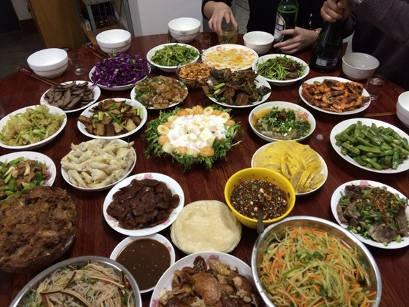 新房搬家那天吃什么菜更吉祥？